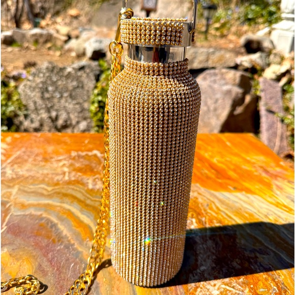 Gold rhinestone stainless steel water bottle, with crossbody chain - Picture 8 of 11